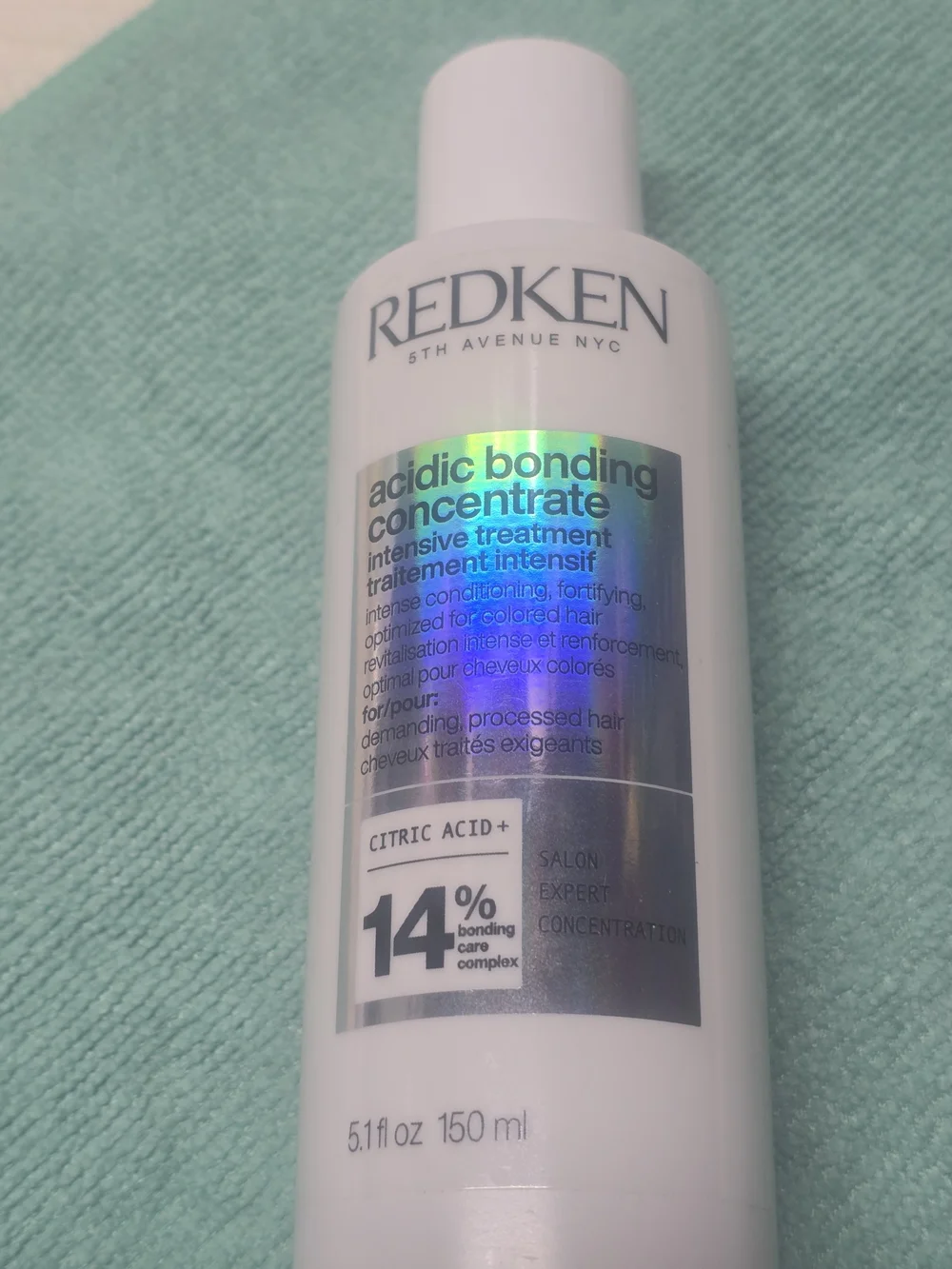 Redken Acidic Bonding Concentrate Hair Treatment - Mint Green Bottle